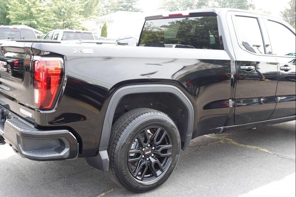 used 2022 GMC Sierra 1500 car, priced at $36,895