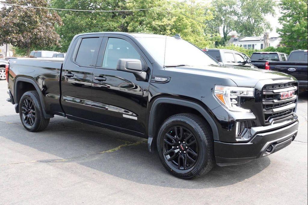 used 2022 GMC Sierra 1500 car, priced at $36,895