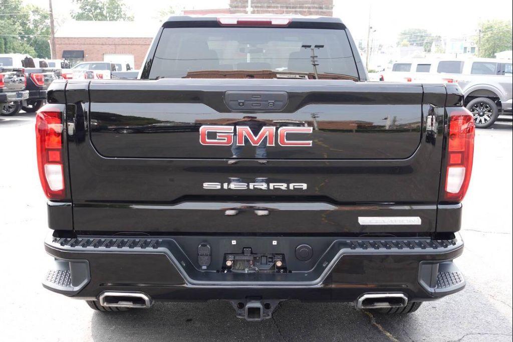 used 2022 GMC Sierra 1500 car, priced at $36,895