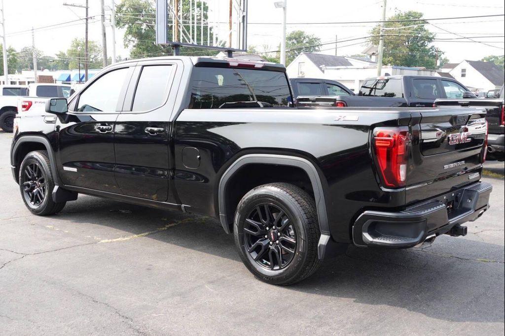 used 2022 GMC Sierra 1500 car, priced at $36,895