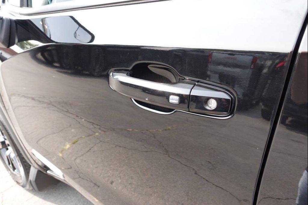 used 2022 GMC Sierra 1500 car, priced at $36,895