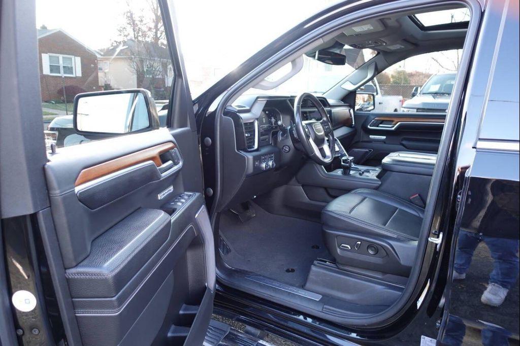 used 2022 GMC Sierra 1500 car, priced at $48,995