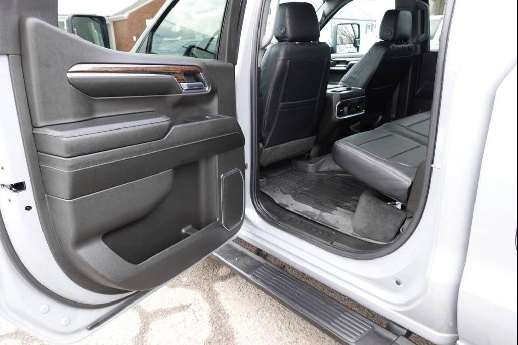 used 2024 GMC Sierra 1500 car, priced at $49,995