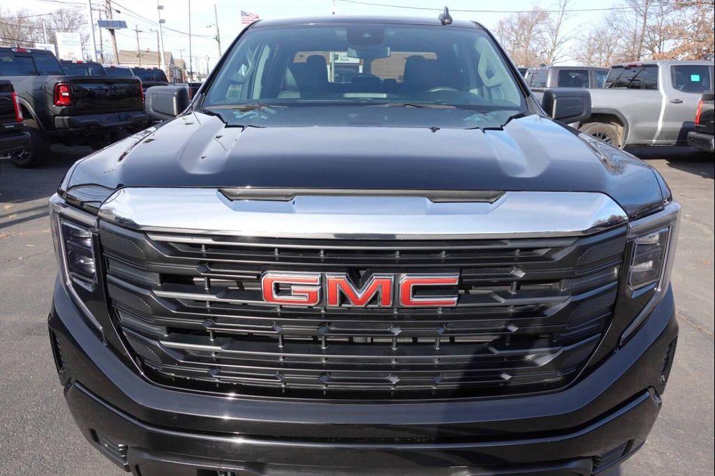 used 2022 GMC Sierra 1500 car, priced at $32,995