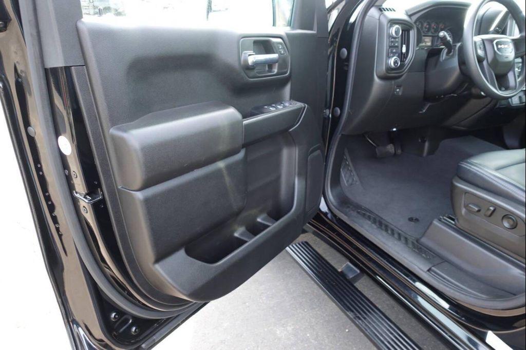 used 2022 GMC Sierra 1500 car, priced at $32,995