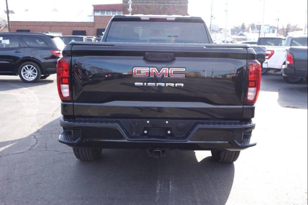 used 2022 GMC Sierra 1500 car, priced at $32,995