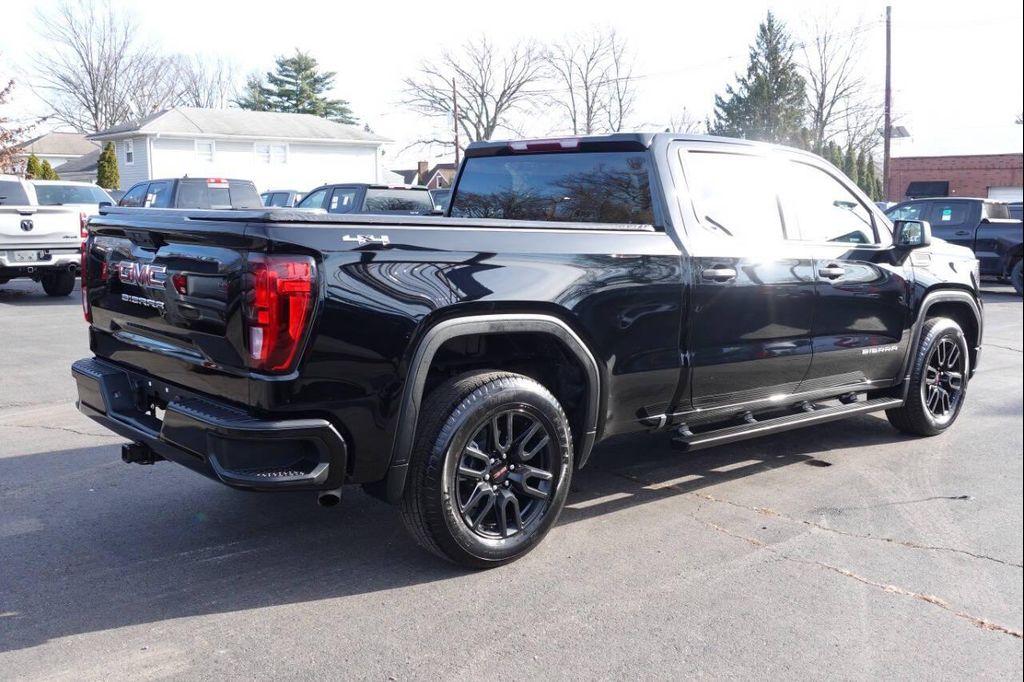 used 2022 GMC Sierra 1500 car, priced at $32,995