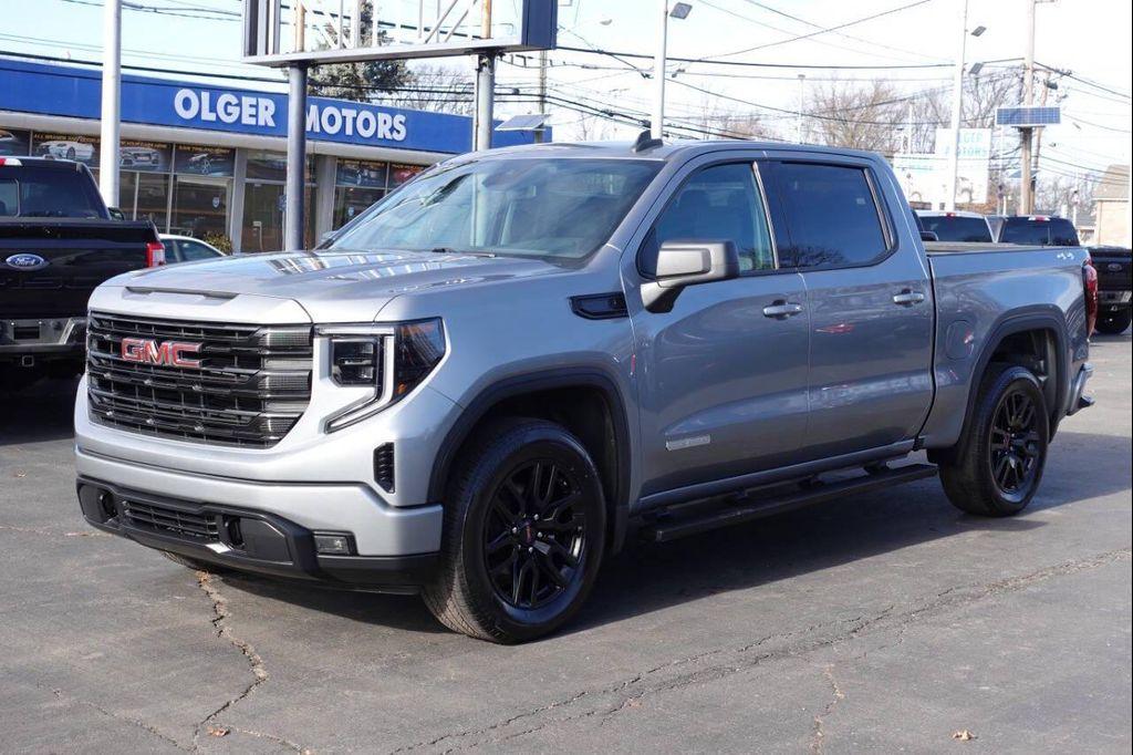 used 2023 GMC Sierra 1500 car, priced at $38,995