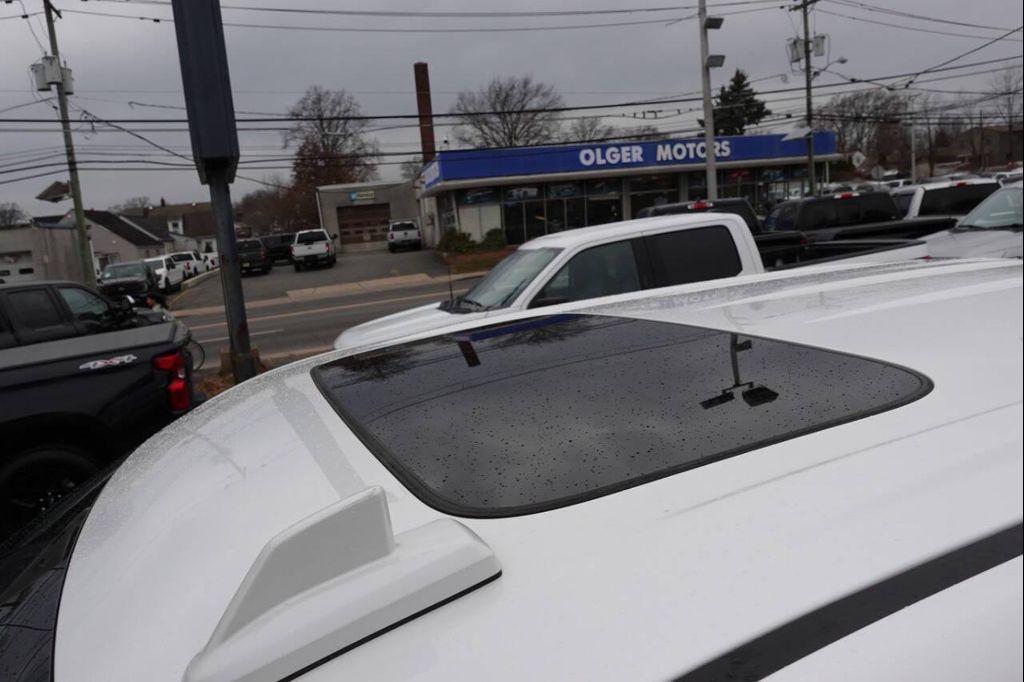 used 2022 GMC Sierra 1500 car, priced at $48,995