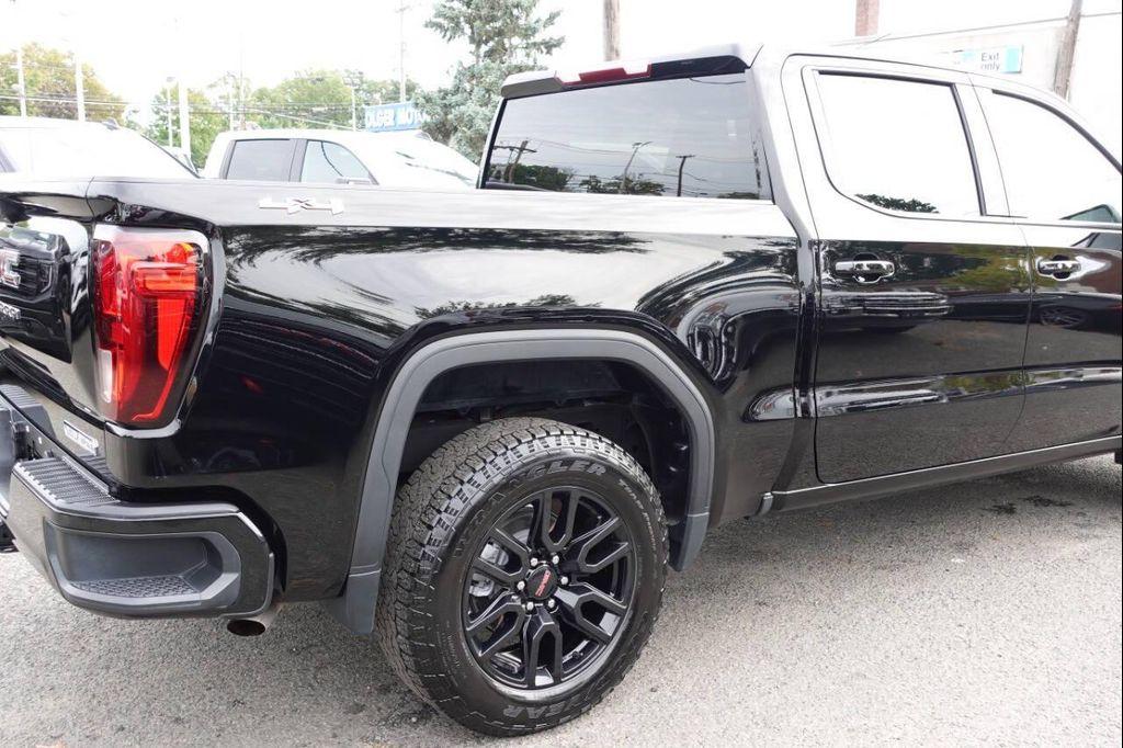 used 2024 GMC Sierra 1500 car, priced at $39,875