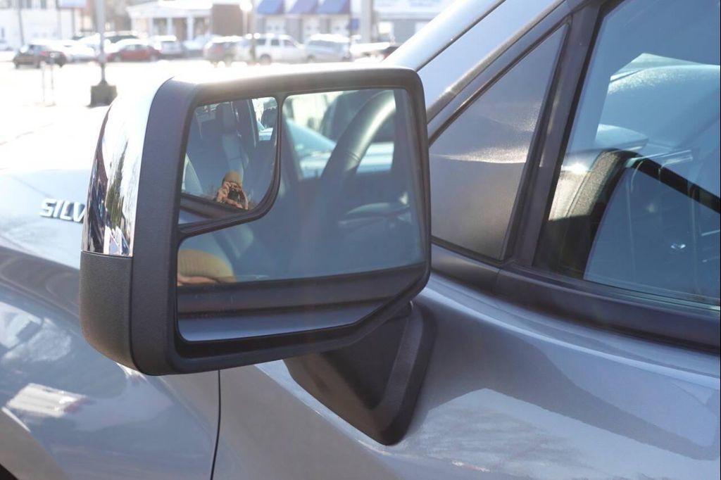 used 2024 Chevrolet Silverado 1500 car, priced at $34,875