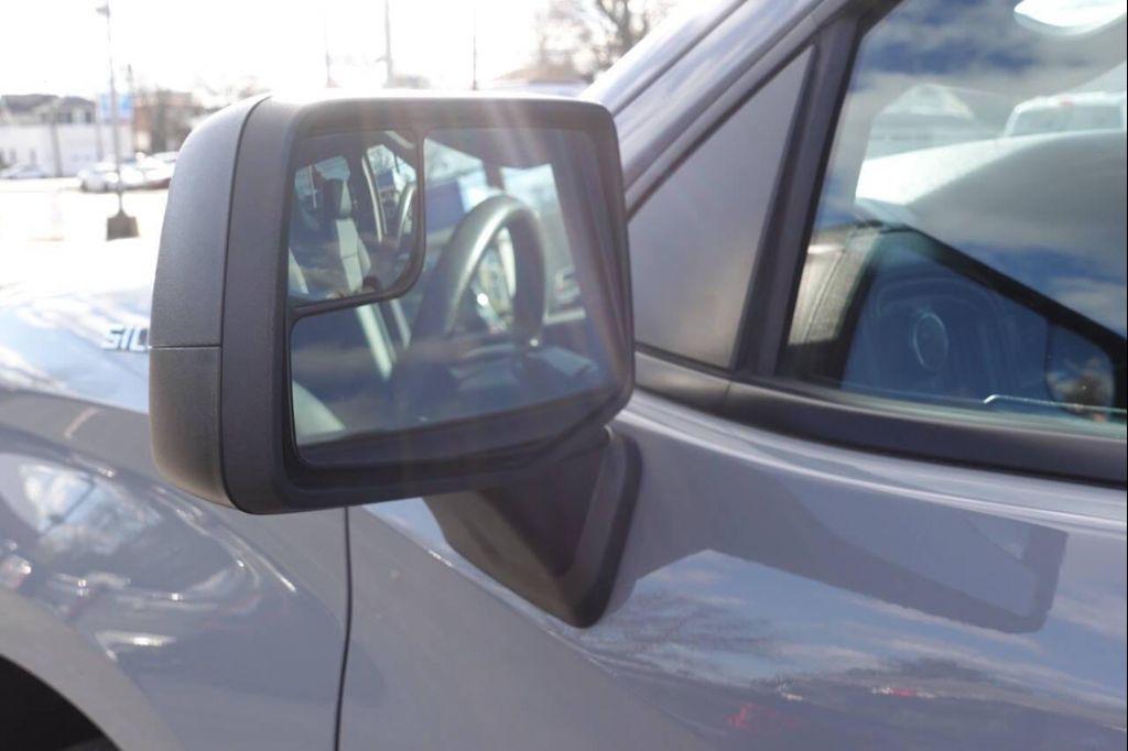 used 2024 Chevrolet Silverado 1500 car, priced at $35,995