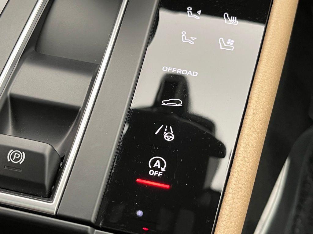 used 2025 Porsche Macan car, priced at $60,999