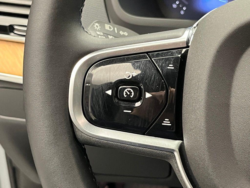 used 2025 Volvo XC90 car, priced at $50,994