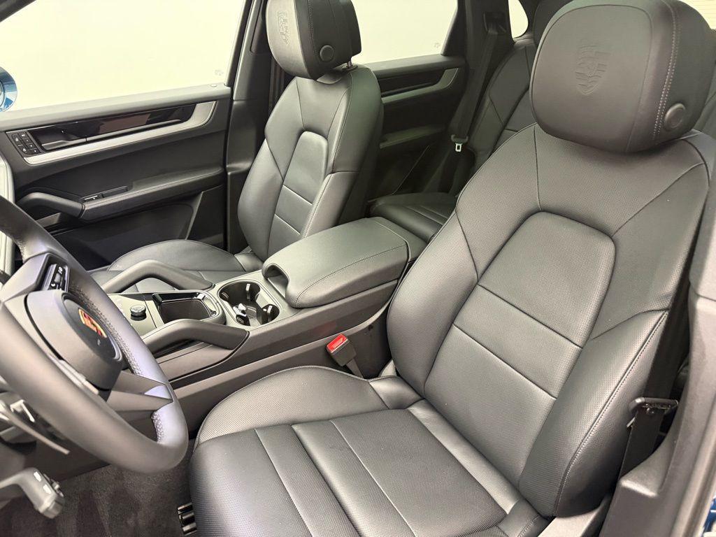 used 2025 Porsche Cayenne car, priced at $90,999