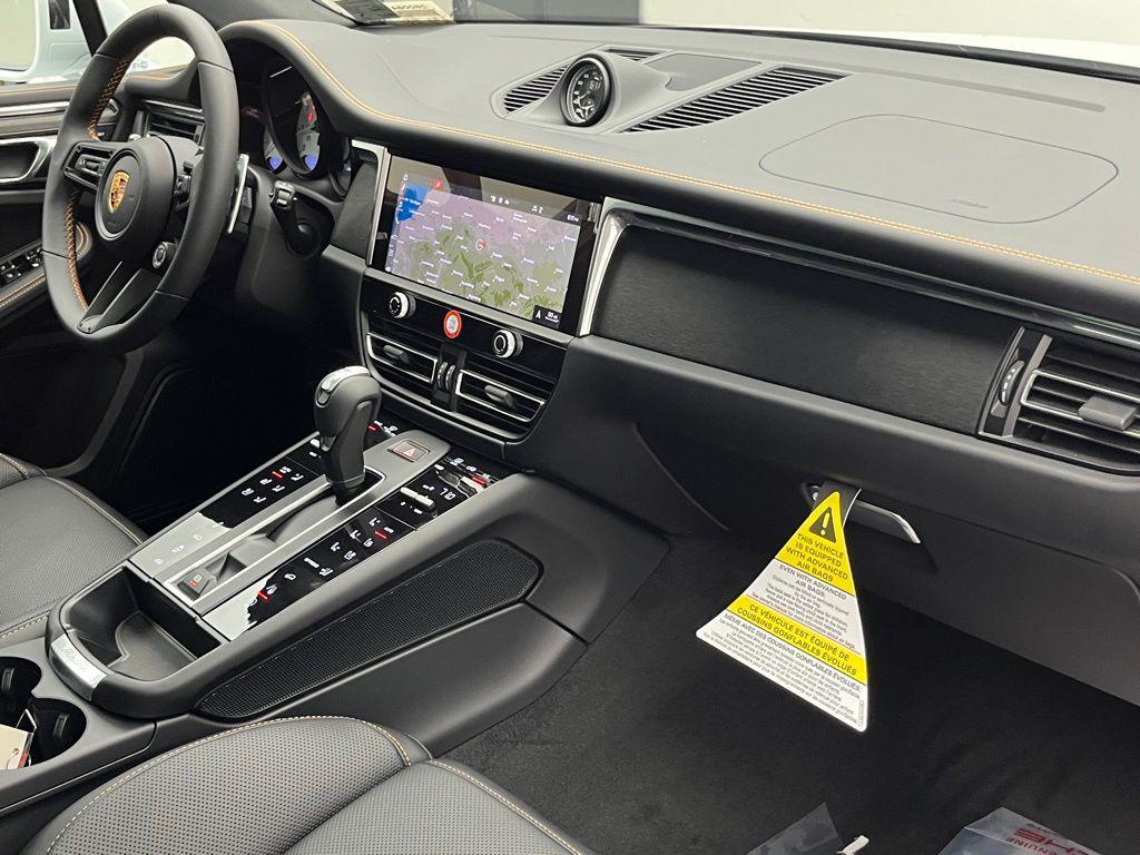 2026 Carrara White Metallic Porsche Macan