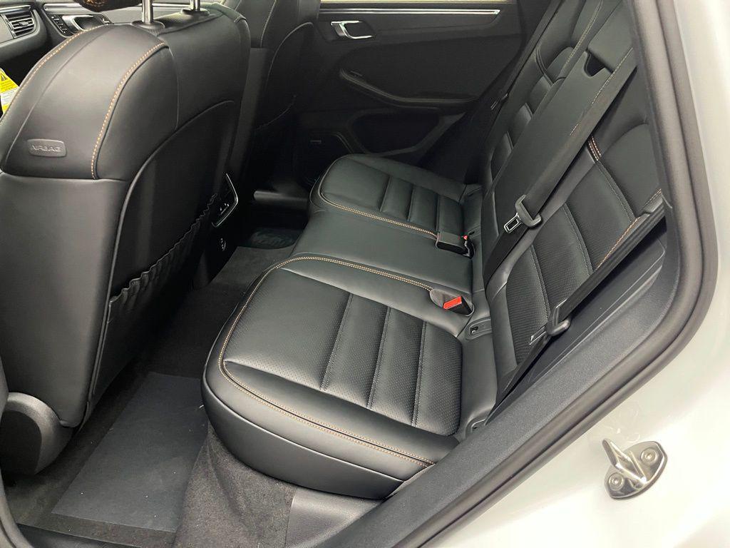 2026 Carrara White Metallic Porsche Macan