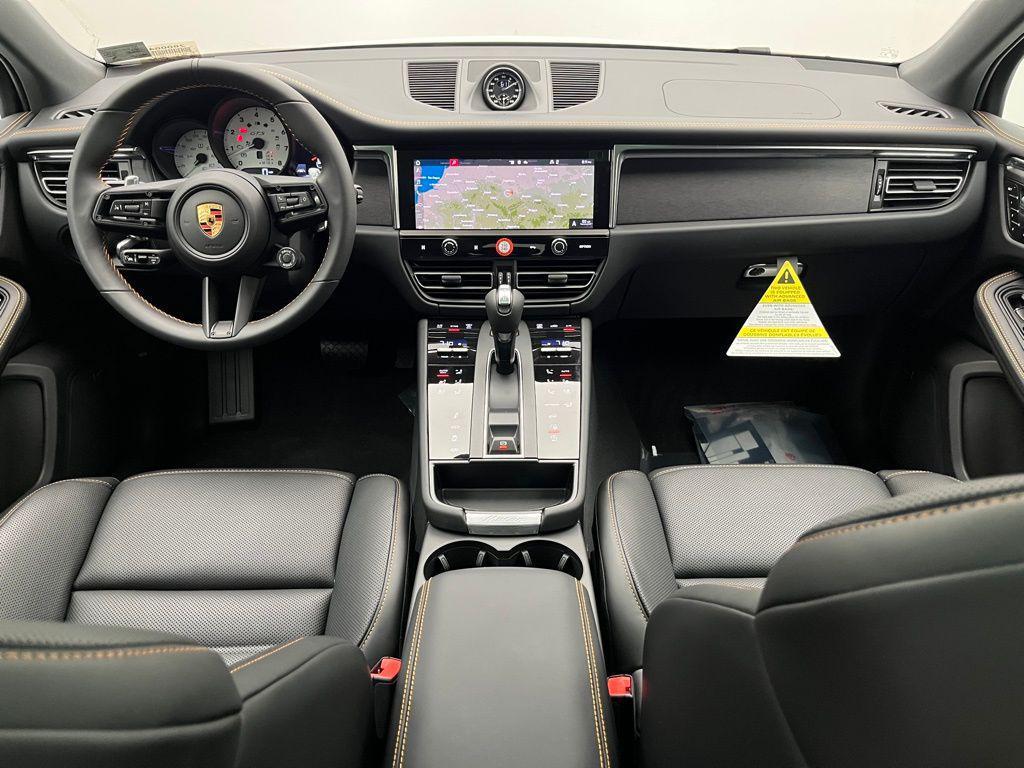 2026 Carrara White Metallic Porsche Macan