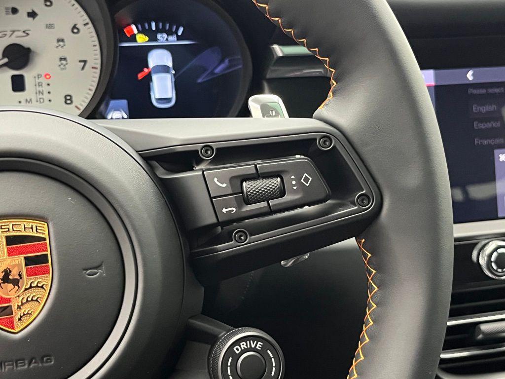 2026 Carrara White Metallic Porsche Macan