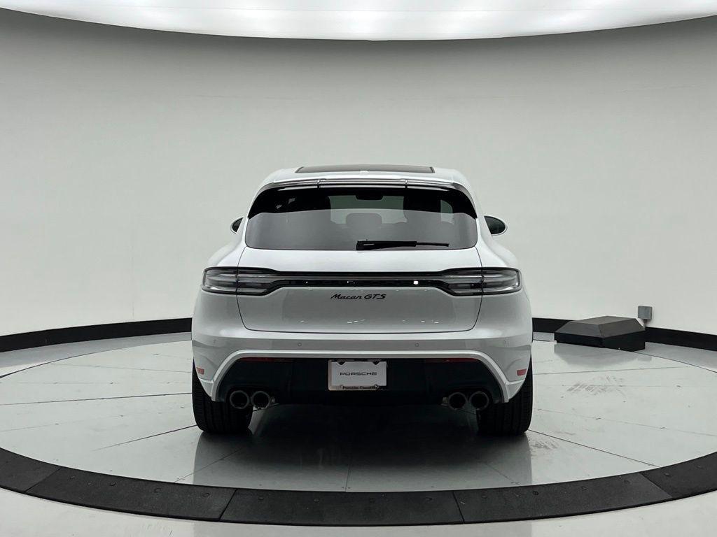 2026 Carrara White Metallic Porsche Macan
