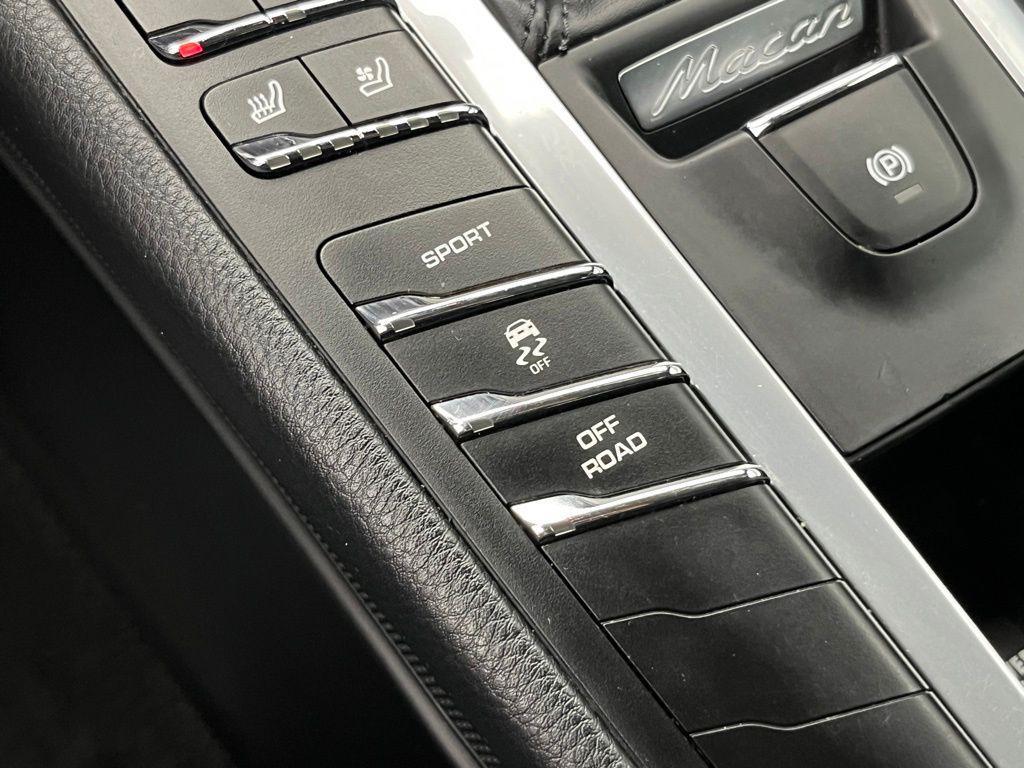 used 2020 Porsche Macan car, priced at $25,994