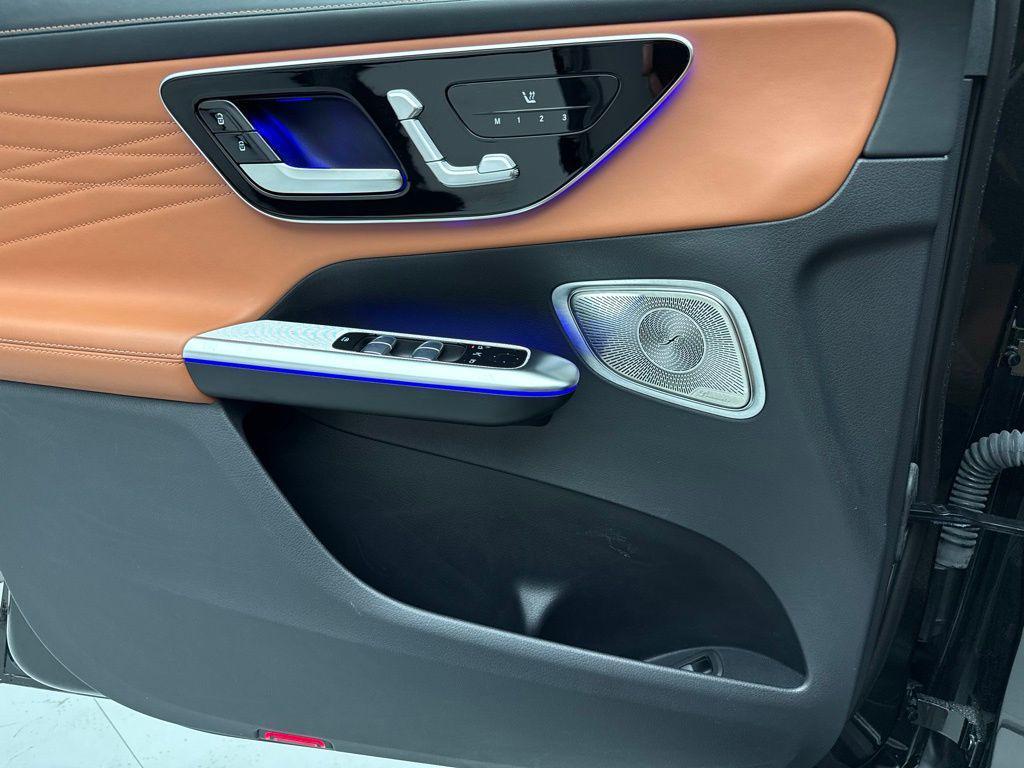 used 2023 Mercedes-Benz GLC 300 car, priced at $37,990