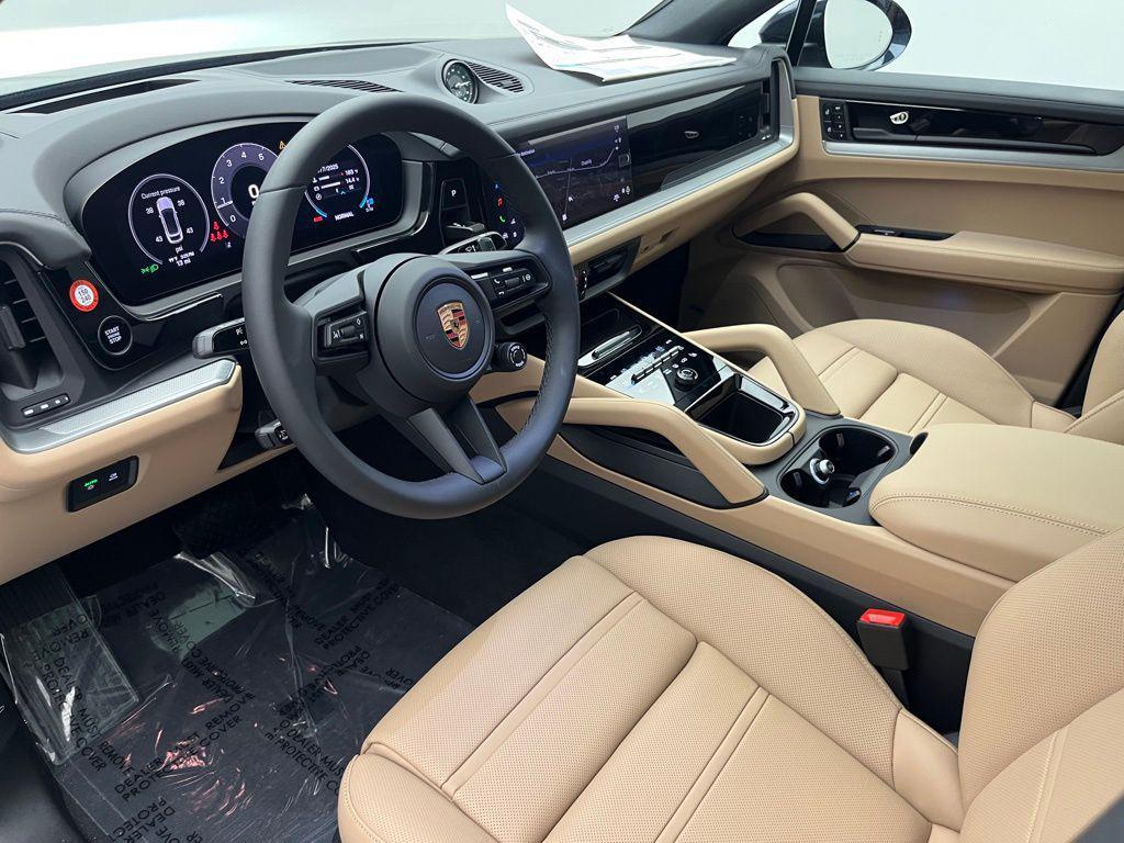 used 2025 Porsche Cayenne car, priced at $100,900