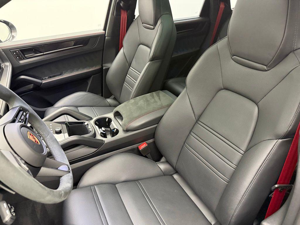 new 2026 Porsche Cayenne car