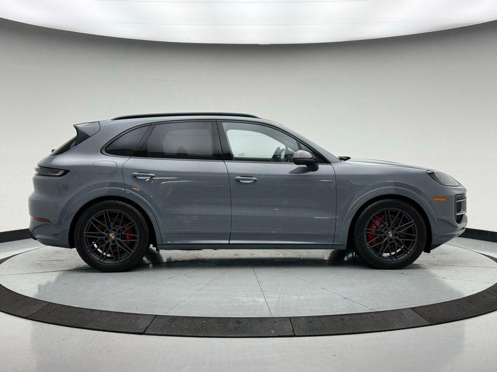 new 2026 Porsche Cayenne car