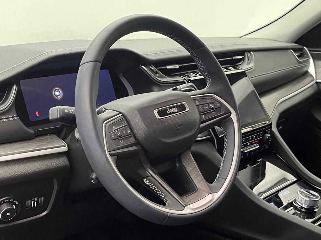 used 2023 Jeep Grand Cherokee car, priced at $29,999