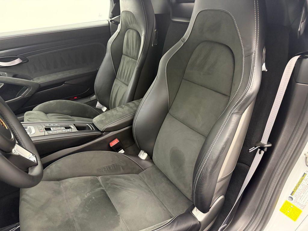 used 2023 Porsche 718 Spyder car, priced at $135,499