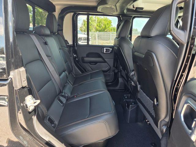 new 2026 Jeep Gladiator car, priced at $45,679