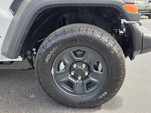 new 2026 Jeep Wrangler car, priced at $38,466