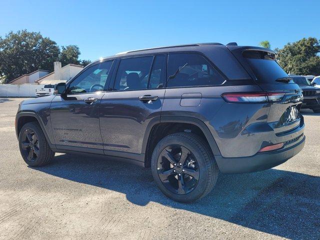 new 2025 Jeep Grand Cherokee car, priced at $42,989