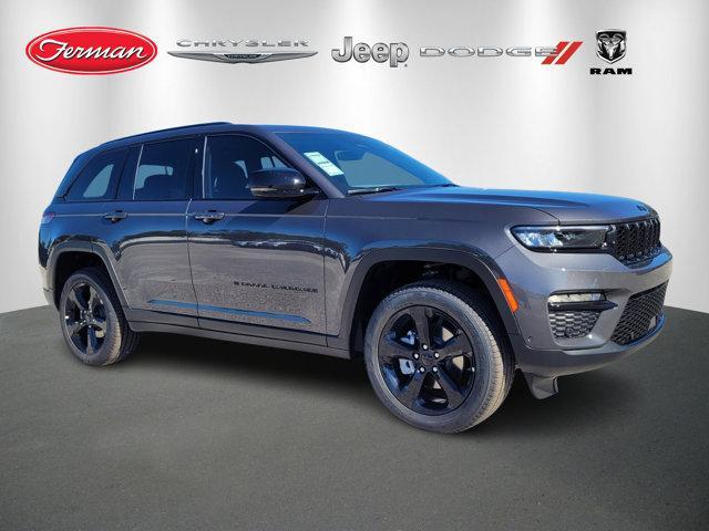 new 2025 Jeep Grand Cherokee car, priced at $42,989