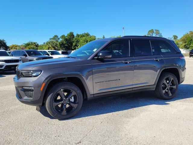 new 2025 Jeep Grand Cherokee car, priced at $42,989