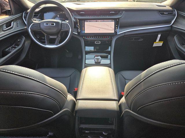 new 2026 Jeep Grand Cherokee car, priced at $43,025
