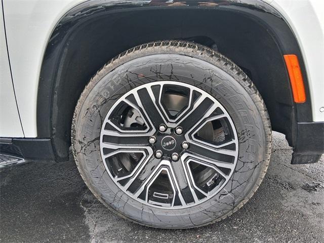 new 2026 Jeep Grand Wagoneer L car, priced at $64,630