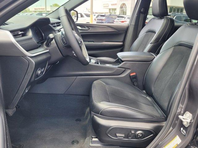 new 2025 Jeep Grand Cherokee L car, priced at $39,249