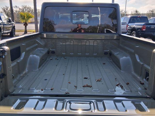 new 2026 Jeep Gladiator car, priced at $40,773