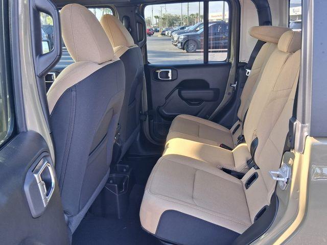 new 2026 Jeep Gladiator car, priced at $40,773