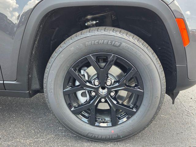 new 2026 Jeep Grand Cherokee car, priced at $39,058