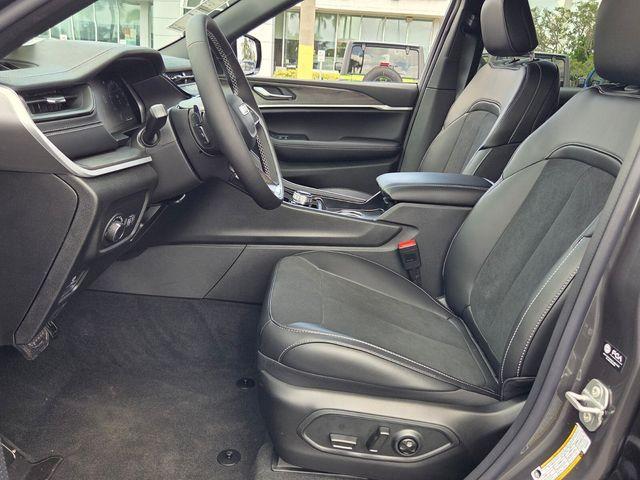 new 2026 Jeep Grand Cherokee car, priced at $39,058