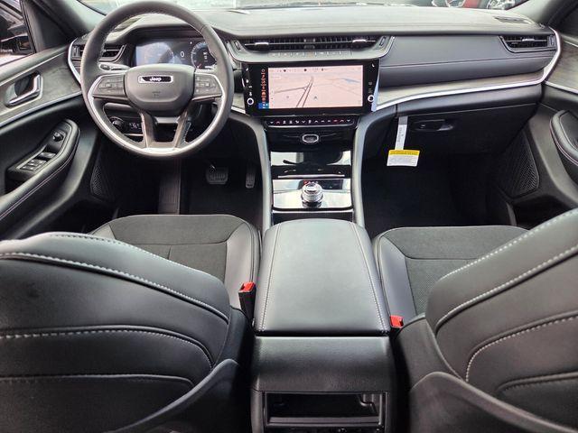 new 2026 Jeep Grand Cherokee car, priced at $39,058