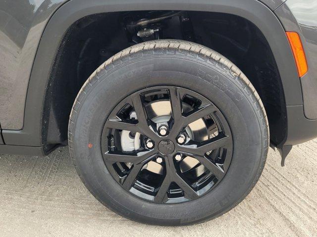 new 2025 Jeep Grand Cherokee car, priced at $35,406