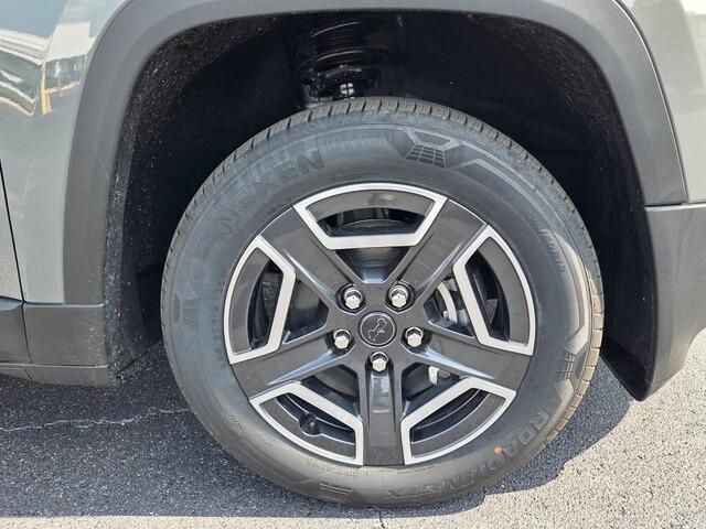 new 2026 Jeep Cherokee car, priced at $35,477