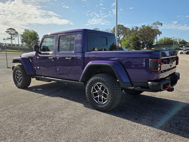 new 2026 Jeep Gladiator car, priced at $48,275