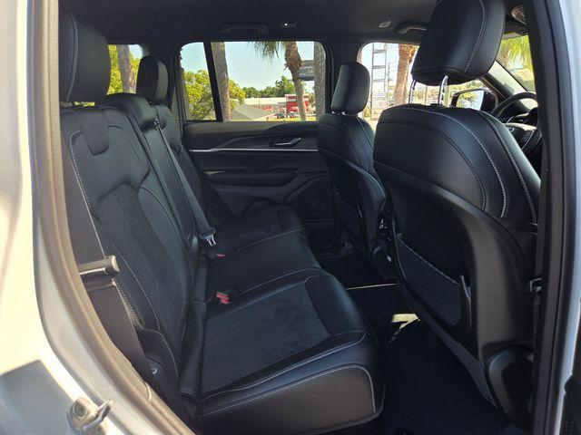 new 2026 Jeep Grand Cherokee car, priced at $37,252