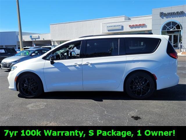 used 2024 Chrysler Pacifica car, priced at $38,500