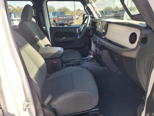 new 2025 Jeep Wrangler car, priced at $37,305